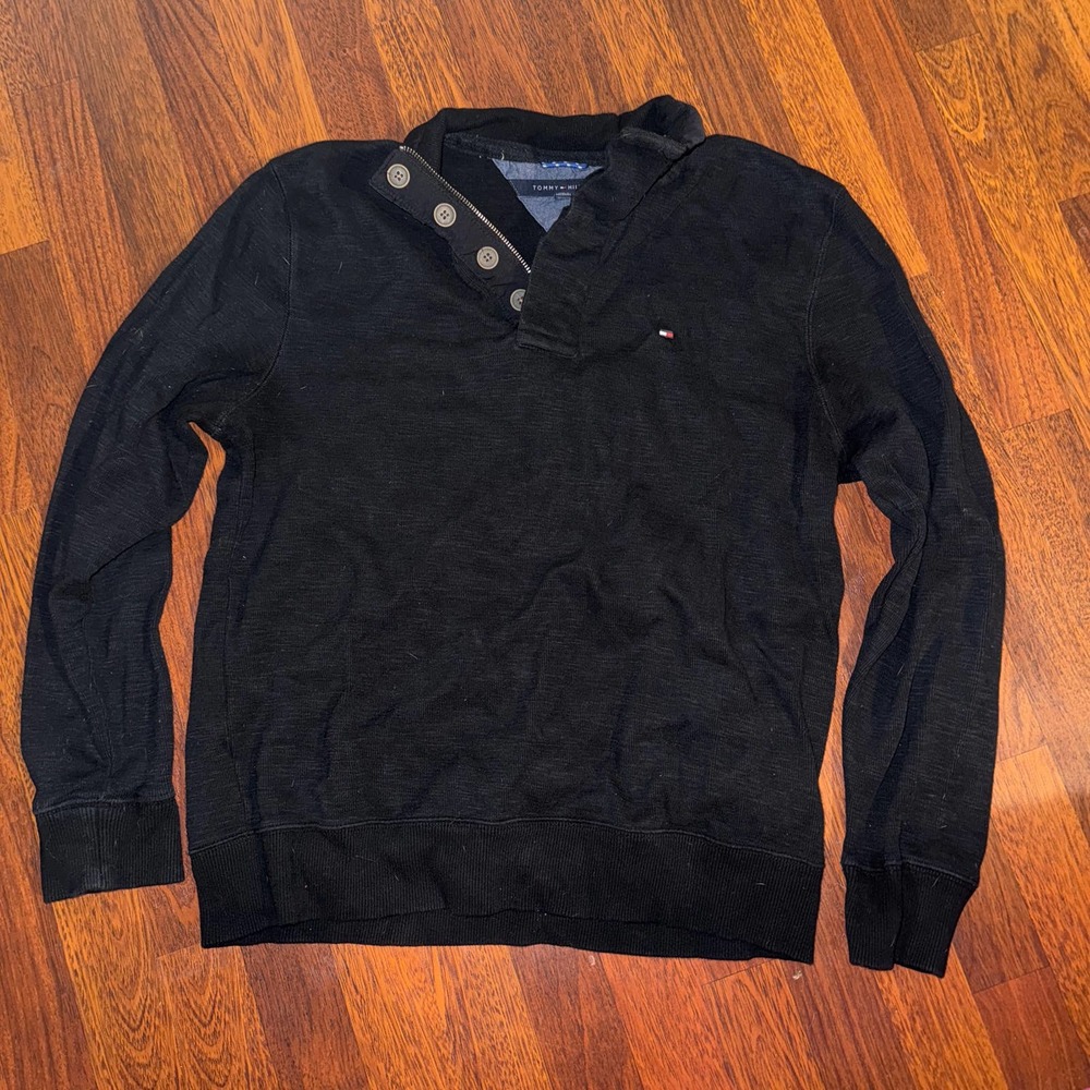 Tommy Hilfiger sweater size L